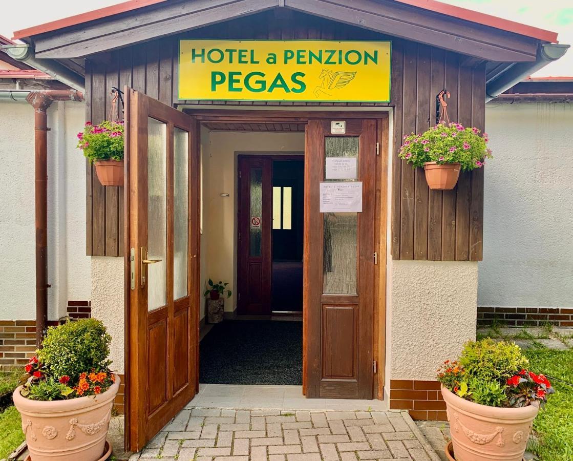 Hotel A Penzion Pegas Vlachovice Εξωτερικό φωτογραφία