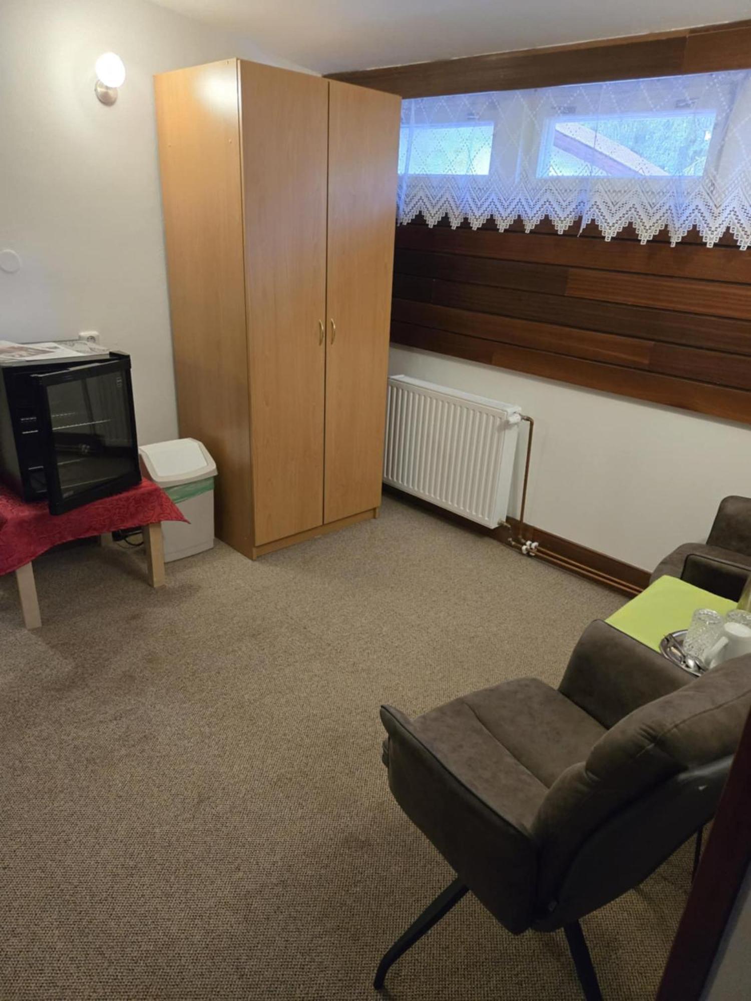 Hotel A Penzion Pegas Vlachovice Εξωτερικό φωτογραφία